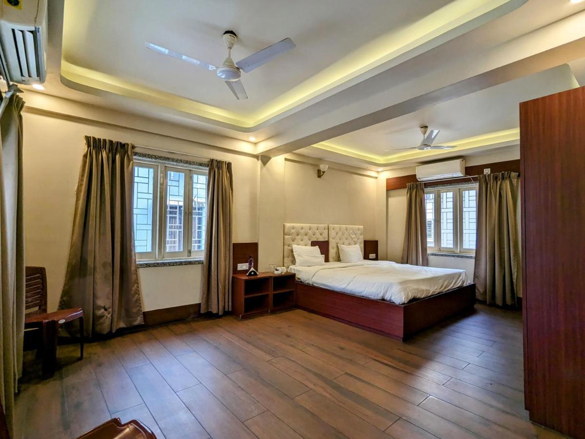 The Aster Enclave Hotel Калькутта Экстерьер фото